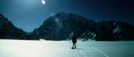 A sun baked, wind swept Kahiltna glacier